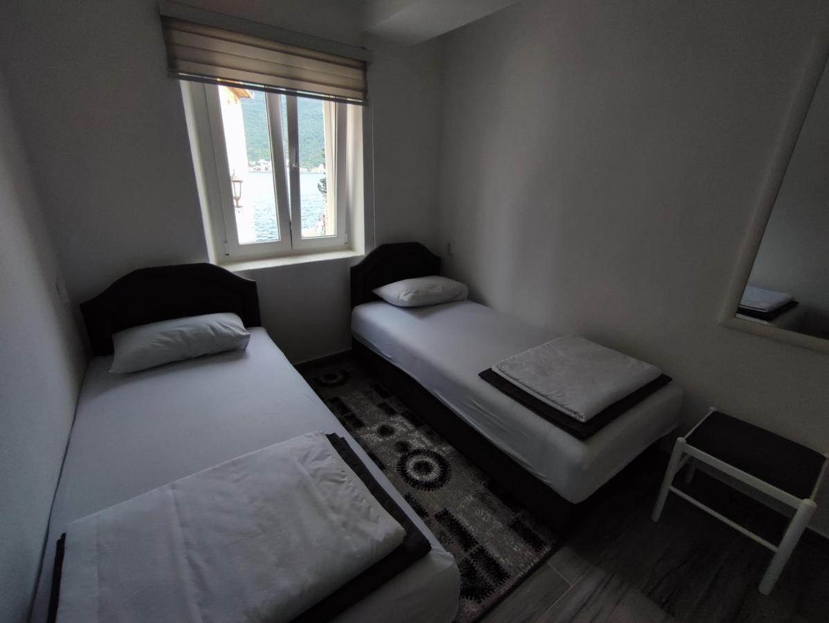 Apartment Rosic Perast Exterior foto